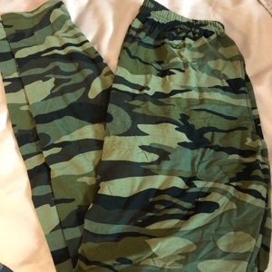 Leggings from Agnes and Dora